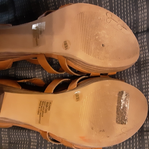 Jessica Simpson heels  002 - Picture 7 of 7